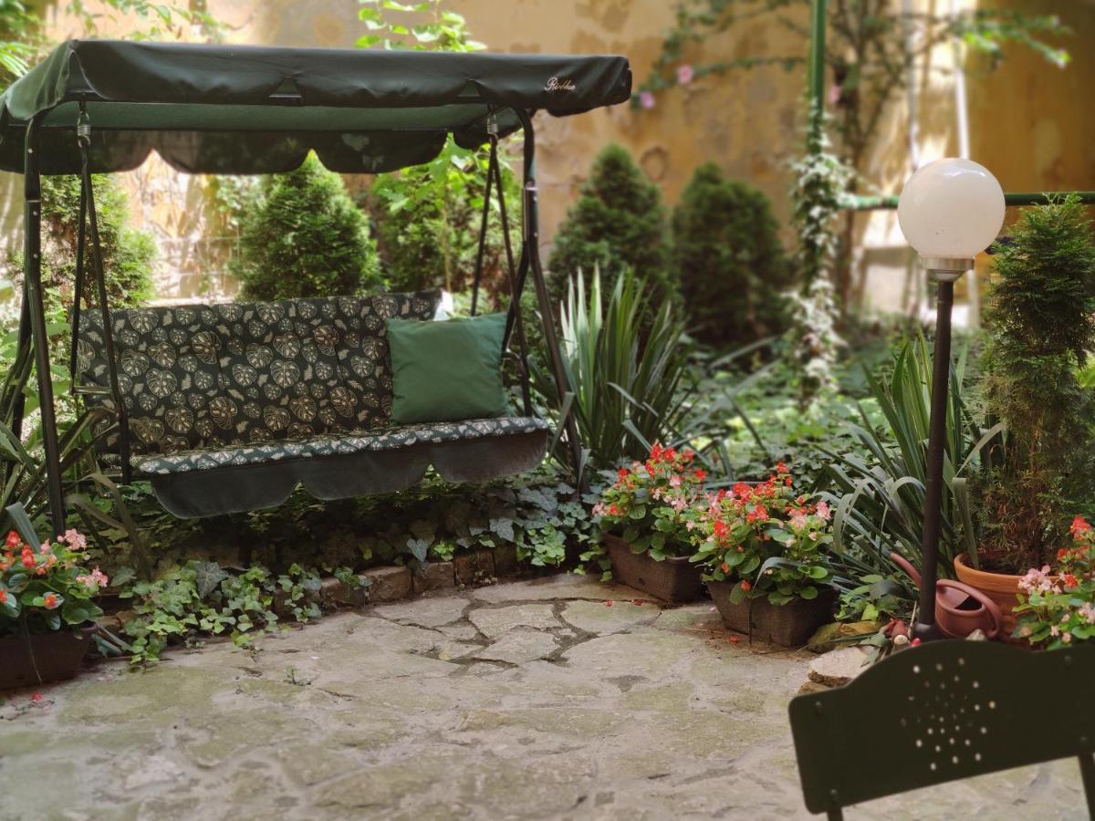 Korona Apartman Székesfehérvár Esterno foto