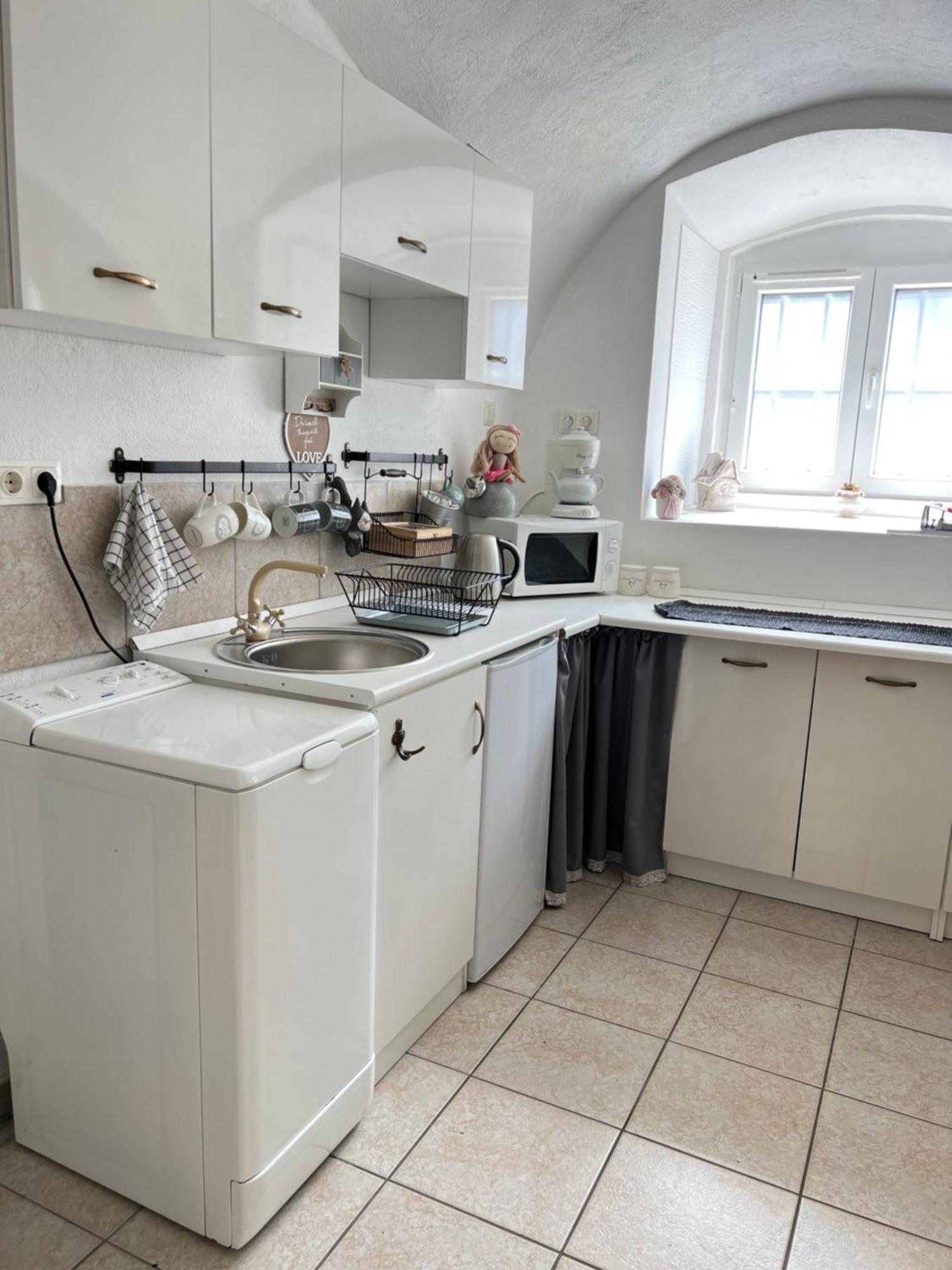 Korona Apartman Székesfehérvár Esterno foto