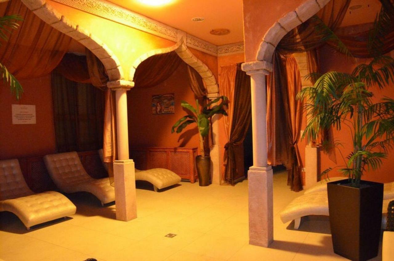 Korona Apartman Székesfehérvár Esterno foto