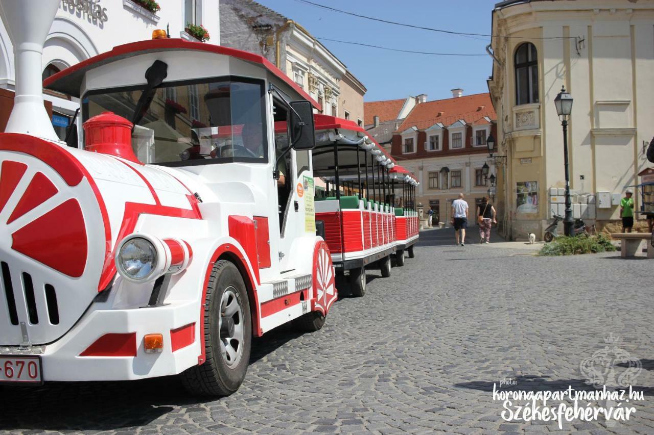 Korona Apartman Székesfehérvár Esterno foto