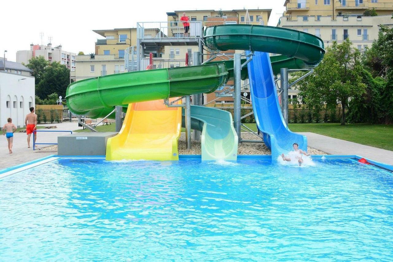 Korona Apartman Székesfehérvár Esterno foto